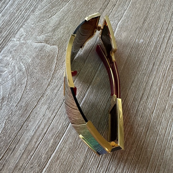 Excluded Balmain Sunglasses, New 395 - Picture 12 of 14